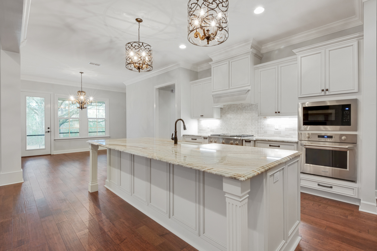 Quail Call Kitchen with Island